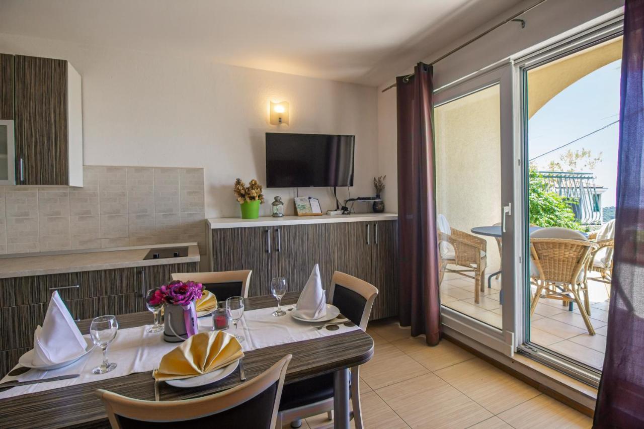 Apartments Branka Makarska Exterior foto