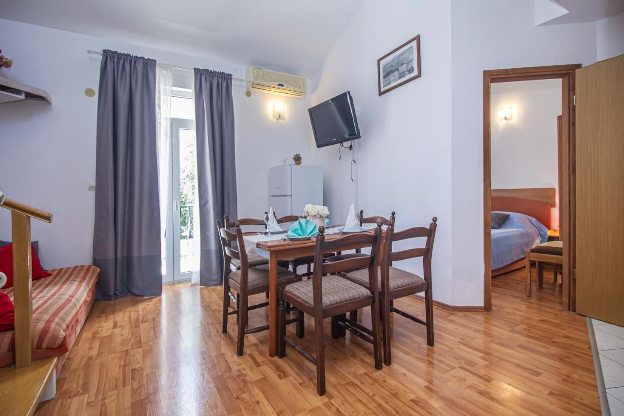 Apartments Branka Makarska Exterior foto