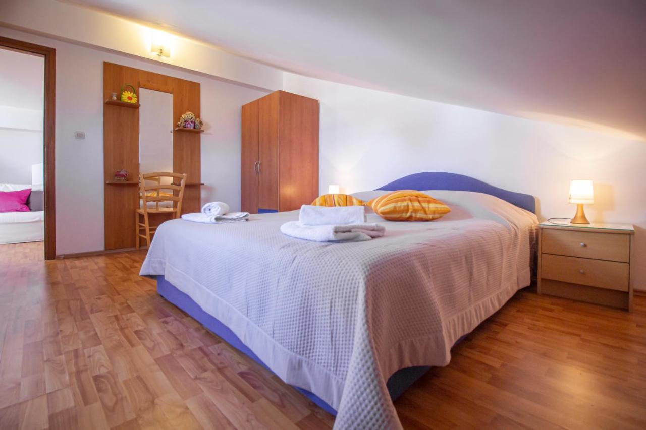 Apartments Branka Makarska Exterior foto